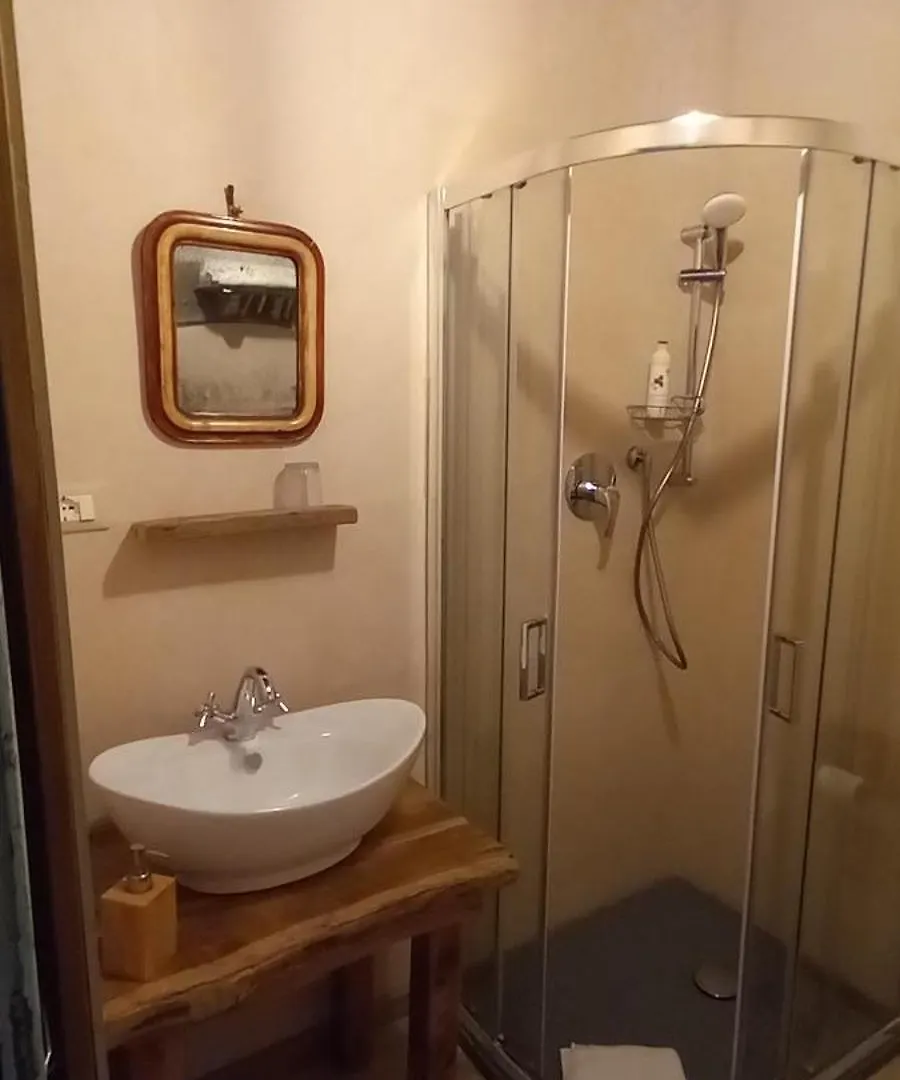 Hotel La Casa di LILLIA Castelnovo ne' Monti Affittacamere