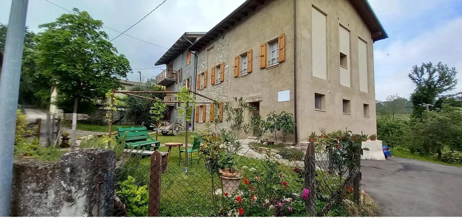 La Casa Di Lillia contacts
